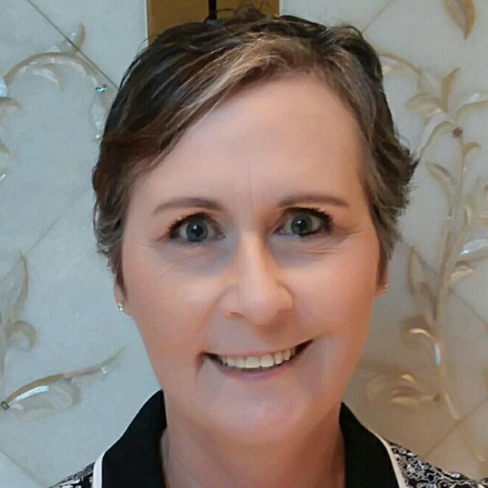 Meet your Poshmark Ambassador Wendy